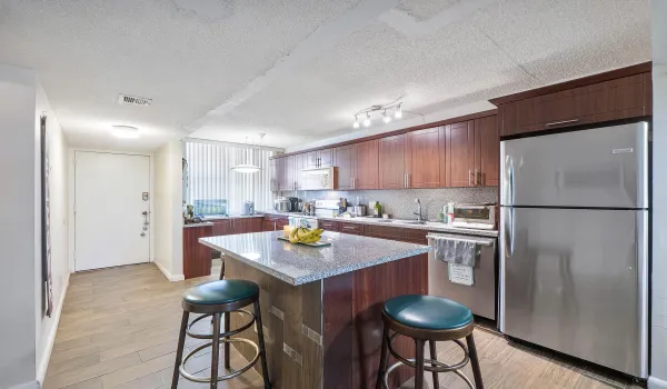 250 Jacaranda Dr u308_013