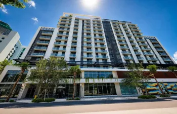 Domus Brickell Park