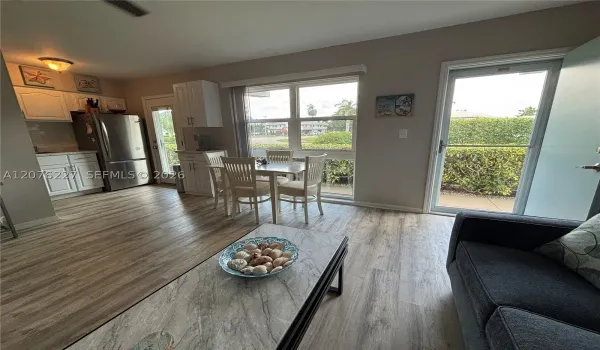 Living / Dining