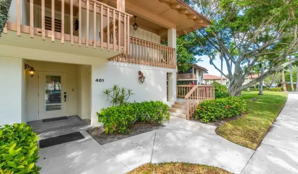 004-401BrackenWoodLaneSouth-PalmBeachGar