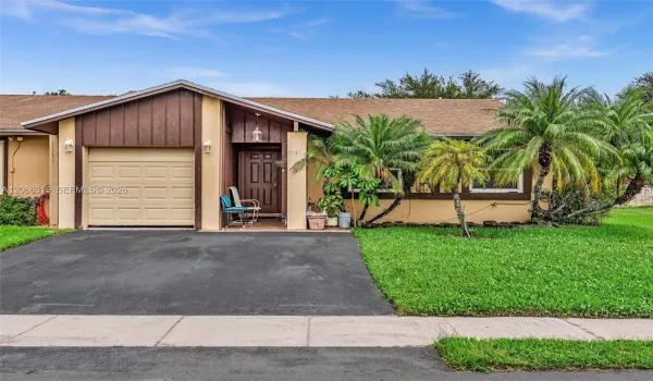 Double driveway, 1 car garage
