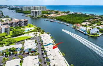 049-900JefferyStreet-BocaRaton-FL-33487-