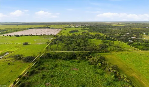 3291 Fort Denaud Rd, LaBelle FL 33935