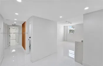 Entry to unit 104