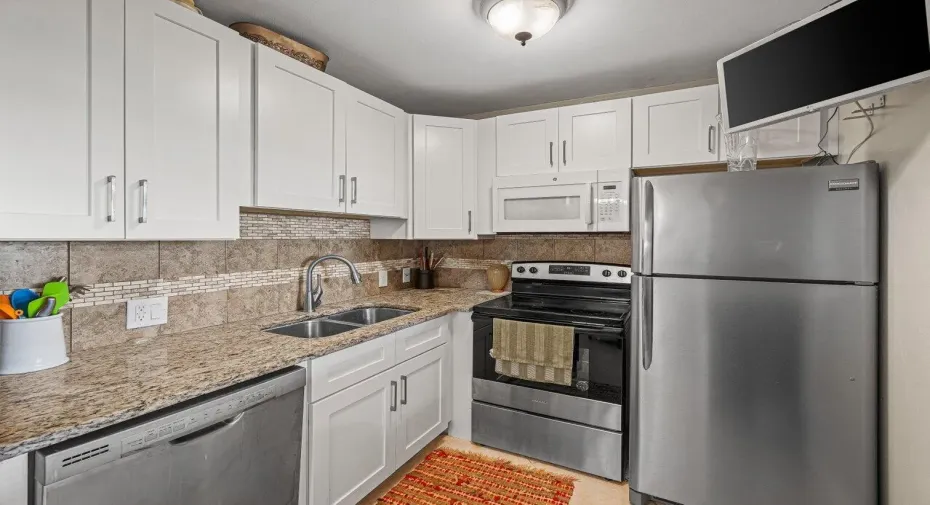 012-175SuffolkE-BocaRaton-FL-33434-SMALL