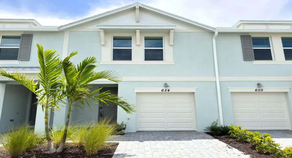 654 Salisbury Cir.