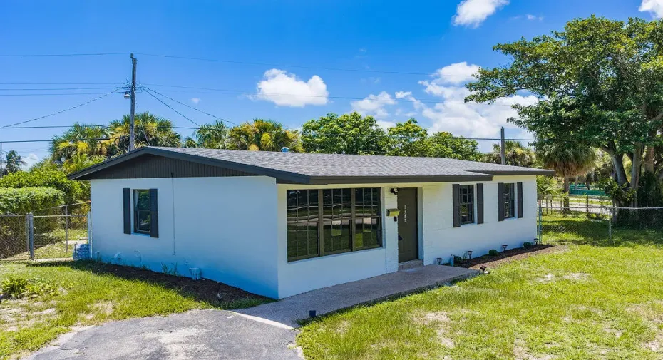 13829thStreetWestPalmBeacha-4