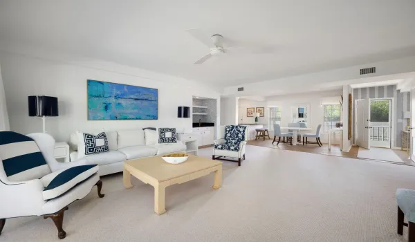 16-web-or-mls-109_Park_Shores_Circle_#36
