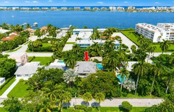 1 BLOCK FROM INTRACOASTAL