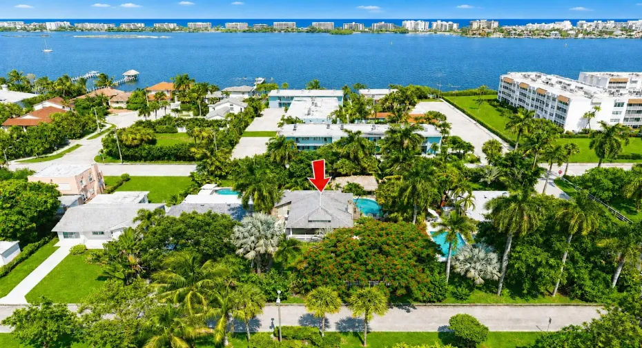 1 BLOCK FROM INTRACOASTAL