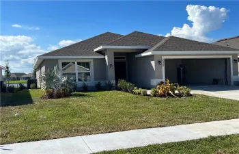 Welcome Home! Attractive Curb Appeal