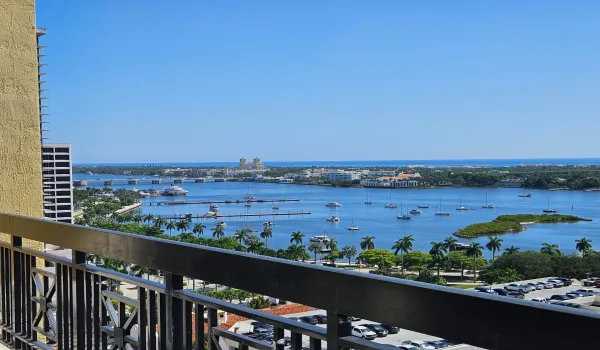 Water views from every room!