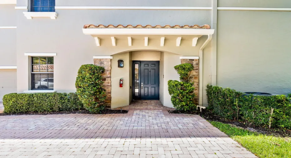 1-web-or-mls-A7406898