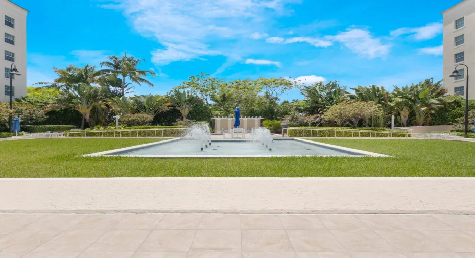 Amenities Courtyard