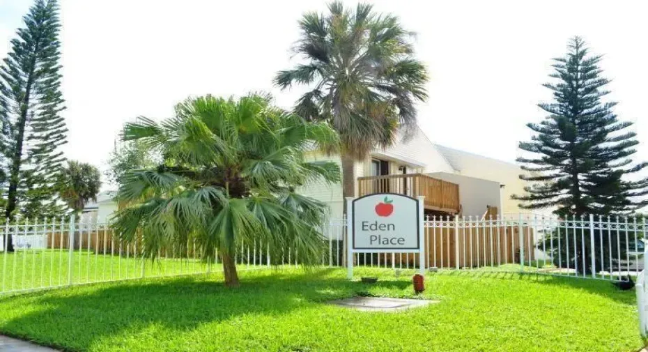 A GREAT GATED COMMUNITY WITH 128 1BDRM/1BATH CONDO UNITS.