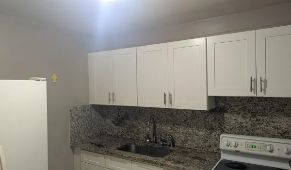 2670 num 7 kitchen pic