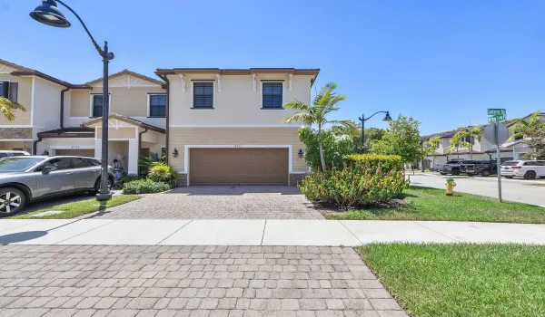 4721 Santa Cruz Way_002
