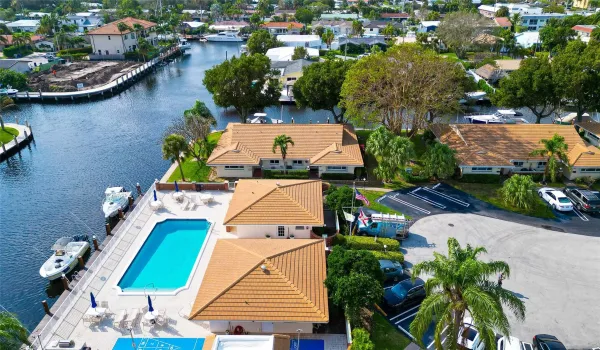 pool on the intercoastal