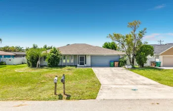 1832 SE Van Loon Terrace-16
