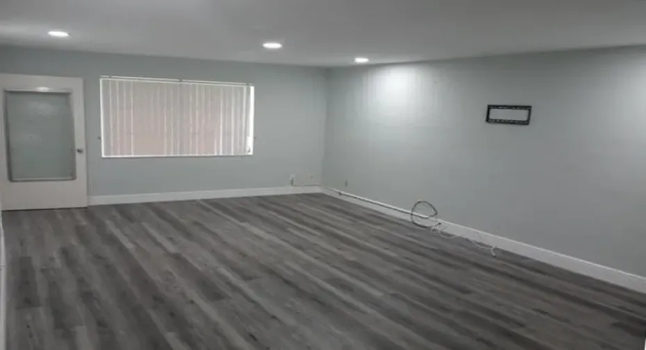 Living Room Ill