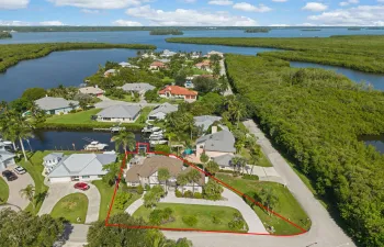1-web-or-mls-121 Queen Eugenia Ct - 1