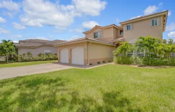 317 E Garden Cove Circle,