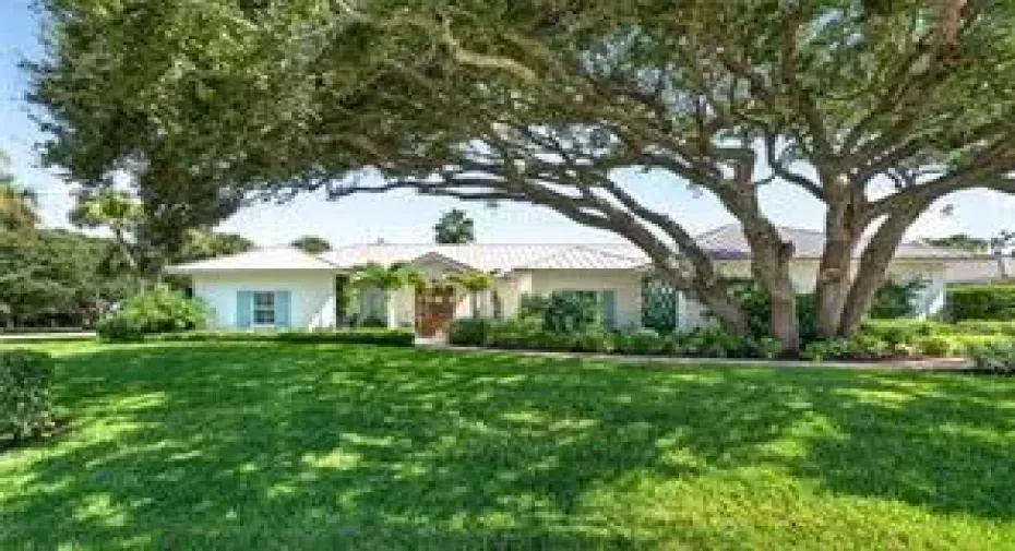 911 Holoma Dr.