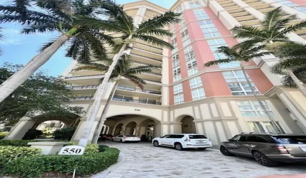 Valet Entrance
