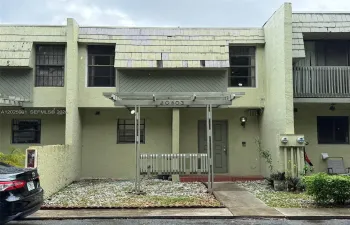 Townhouse For Sale