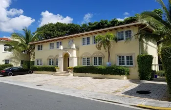 251 Oleander Ave - Exterior Front