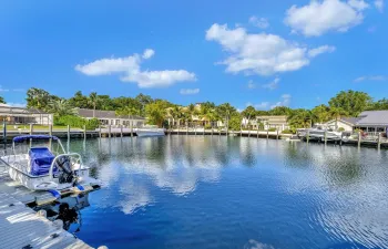 Wide Turning Basin Views