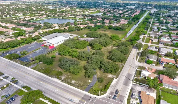 5 lanes running West to East (Left to Right). Corner Location. Looking North. Taft Street in the foreground and 72AV on the Right running N & South