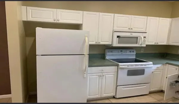 1000355629