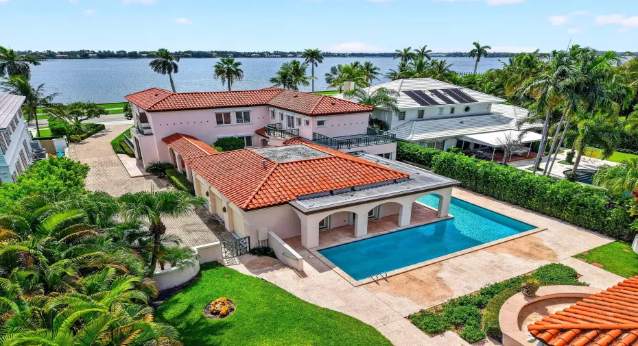 Stunning aerial view, waterfront setting