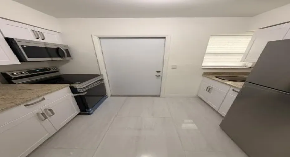 968W9thSt,UnitB2(10)