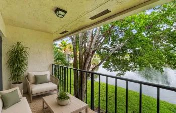 1543 Lake Crystal Dr G_014