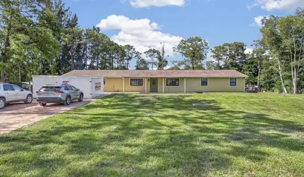 Denise Exterior 1