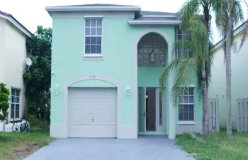 4172 Pine Hollow