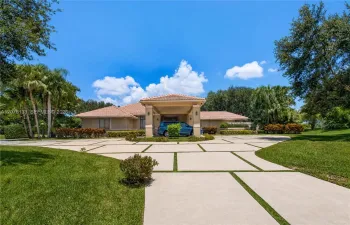 Front Entrance-Porte-Cochere