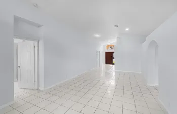 010-5737RoyalClubDrive-BoyntonBeach-FL-3