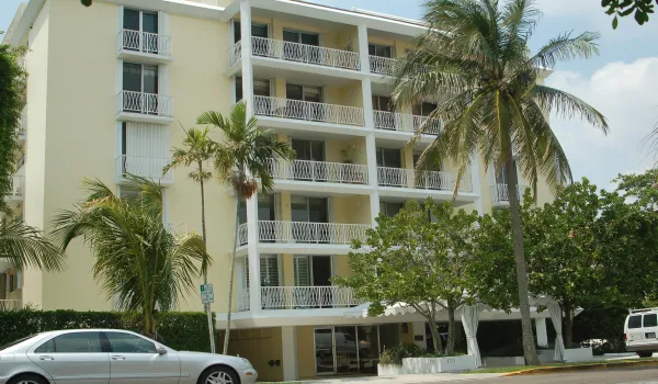 002-170ChileanAvenue-2A-PalmBeach-FL-334