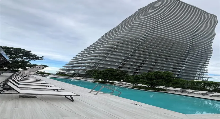 asa Bella Residences by B&B Italia – iconic tower and resort-style pool deck
