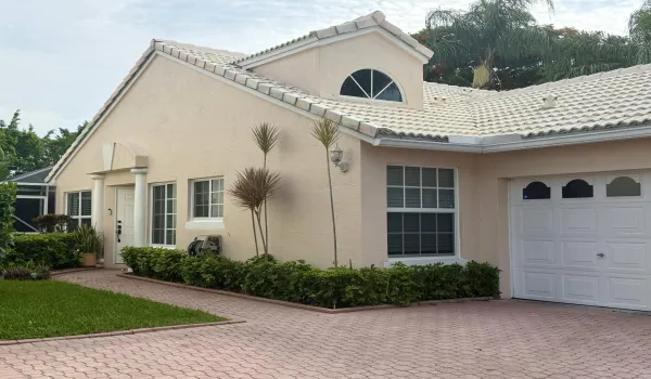 7267 Panache Way, Boca roof
