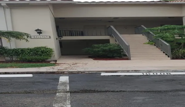 2nd FLOOR ENTRANCE