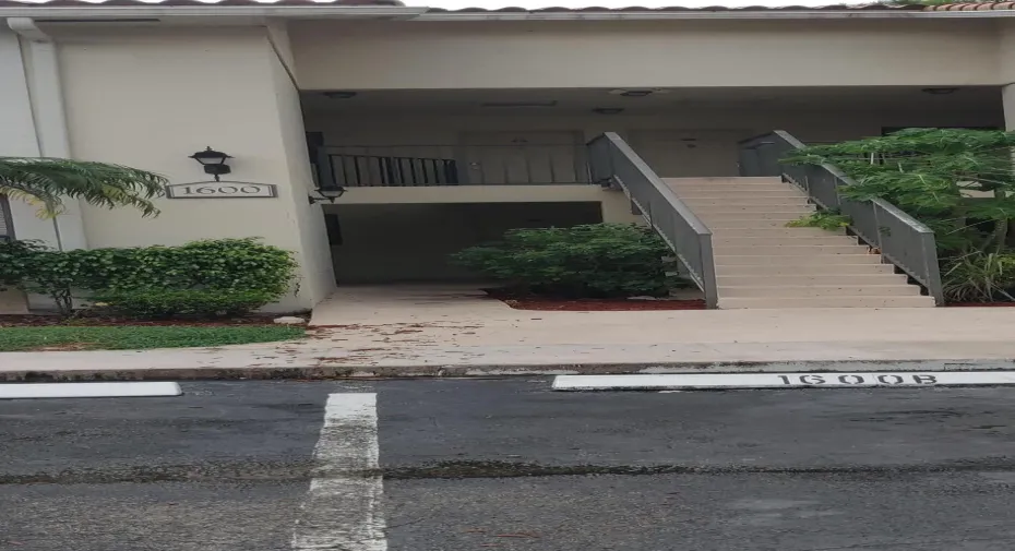 2nd FLOOR ENTRANCE