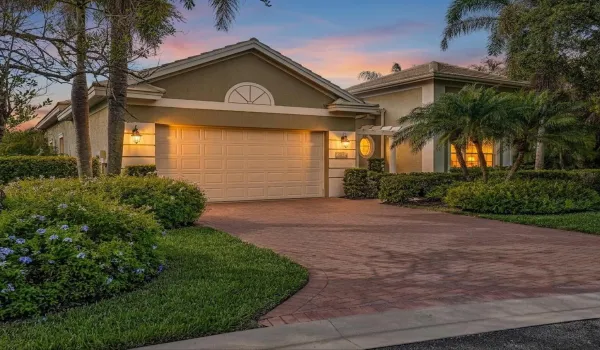 Riverwind Furnished 4/2.5 with Pool