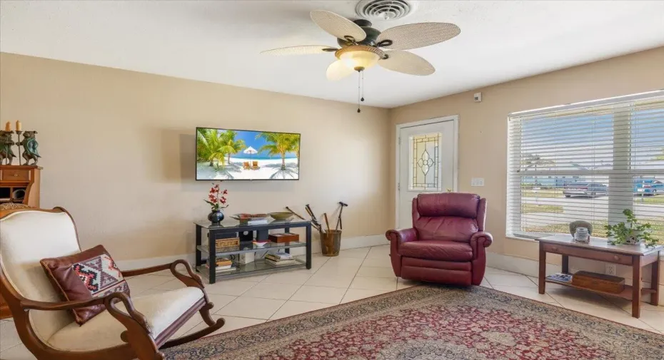 #2_Entry_into_Living_Room