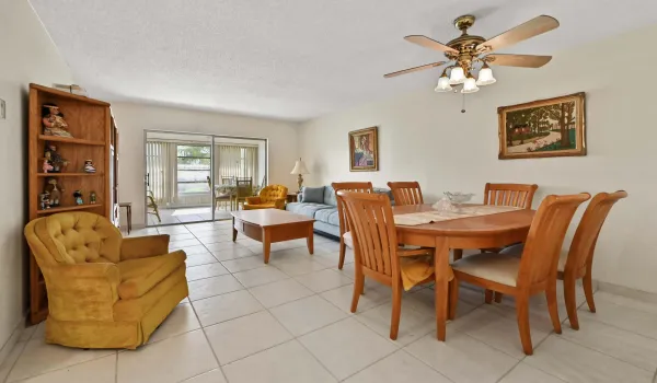 08 Dining area 01
