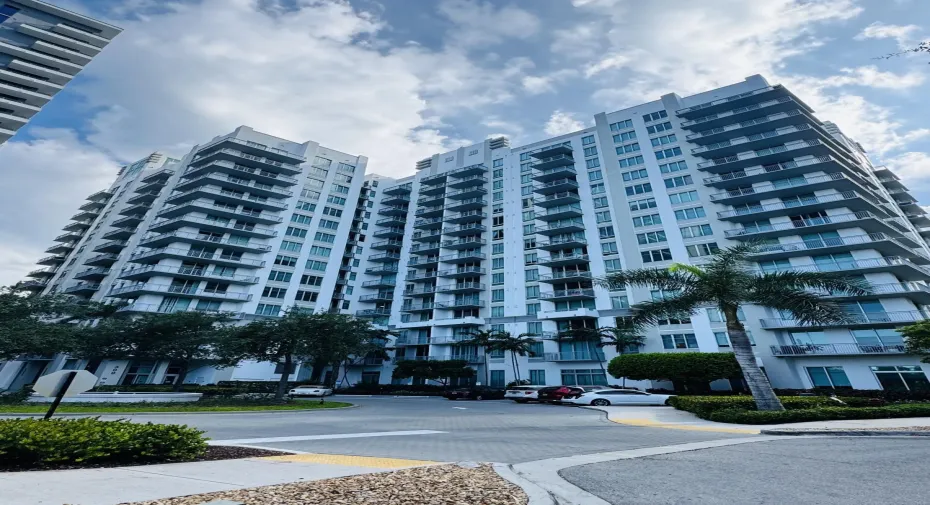 300 S Australian Avenue (1)