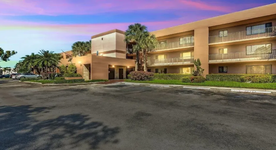 27-7428 Ashmont Cir, Tamarac-33